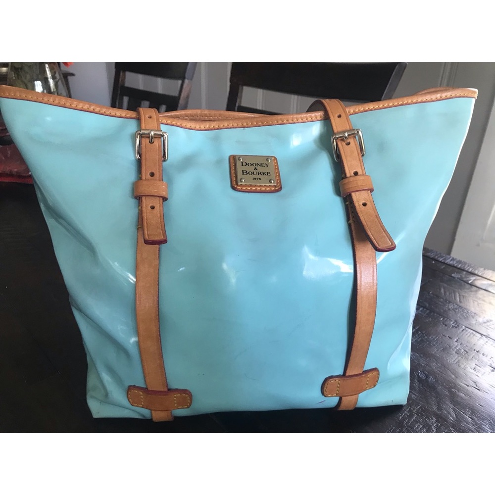 Dooney & Bourke Patent leather handbag